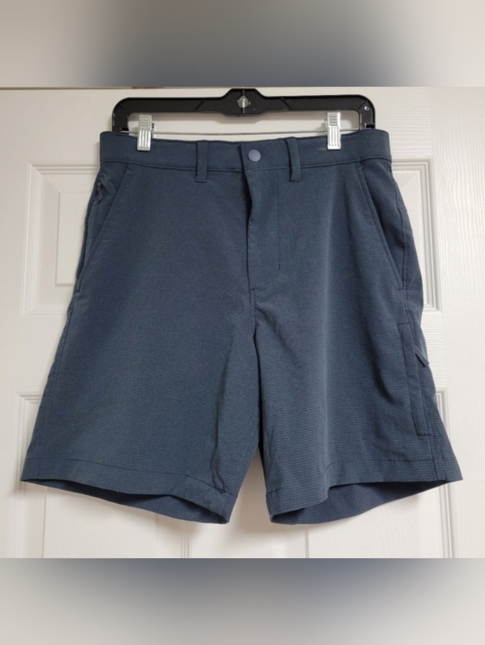 American Eagle NWT Club AboveThe Knee Flex Short Size 28..